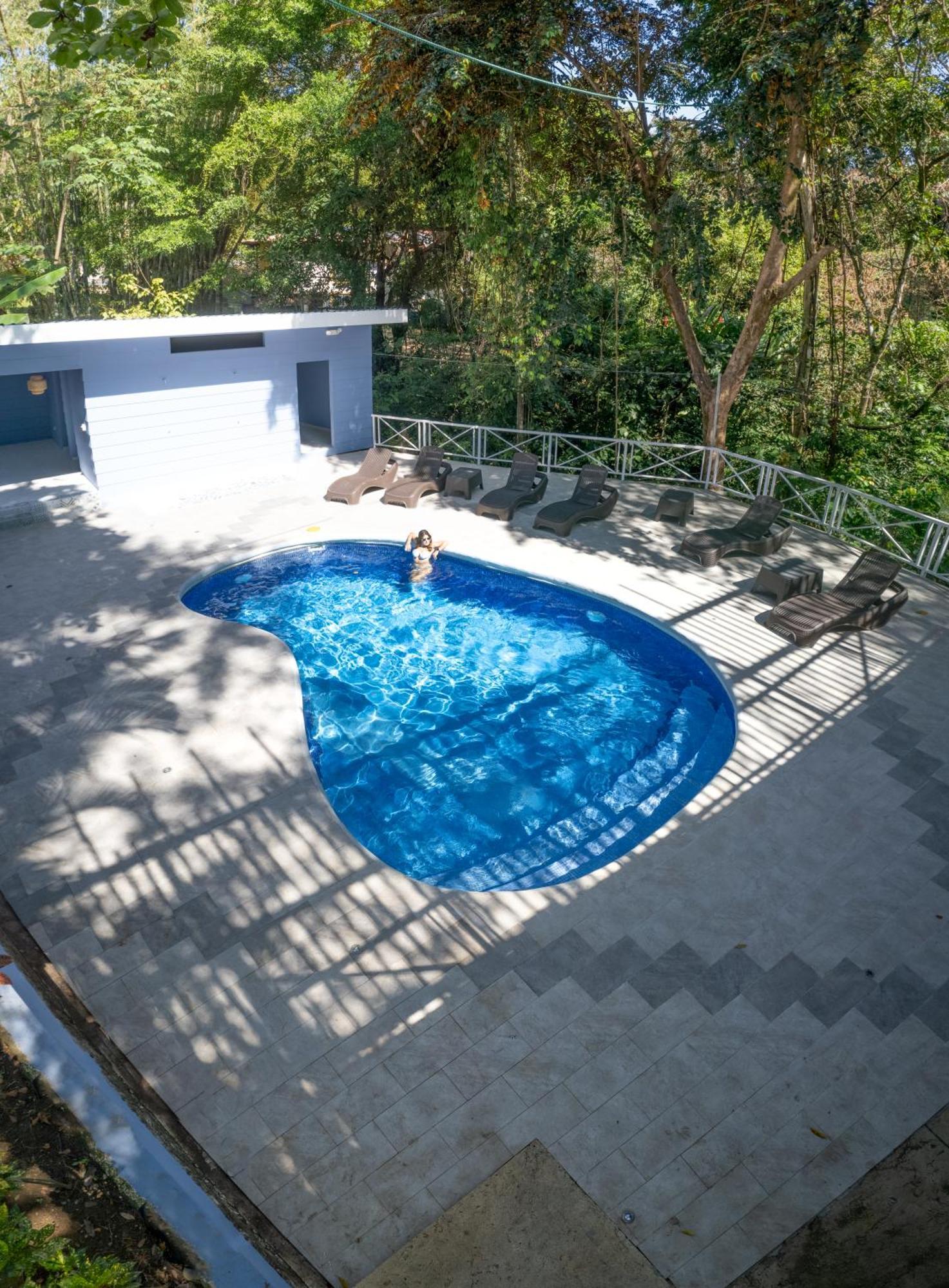 Hotel Mono Azul Quepos Exterior photo